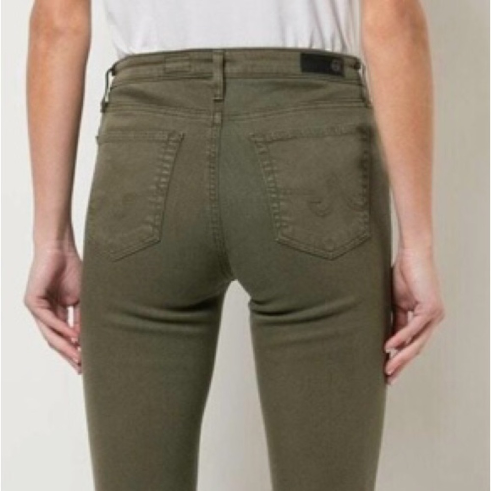 Women's AG Dark Olive Green mid-rise cigarette jeans/skinnies. Soft fabric.